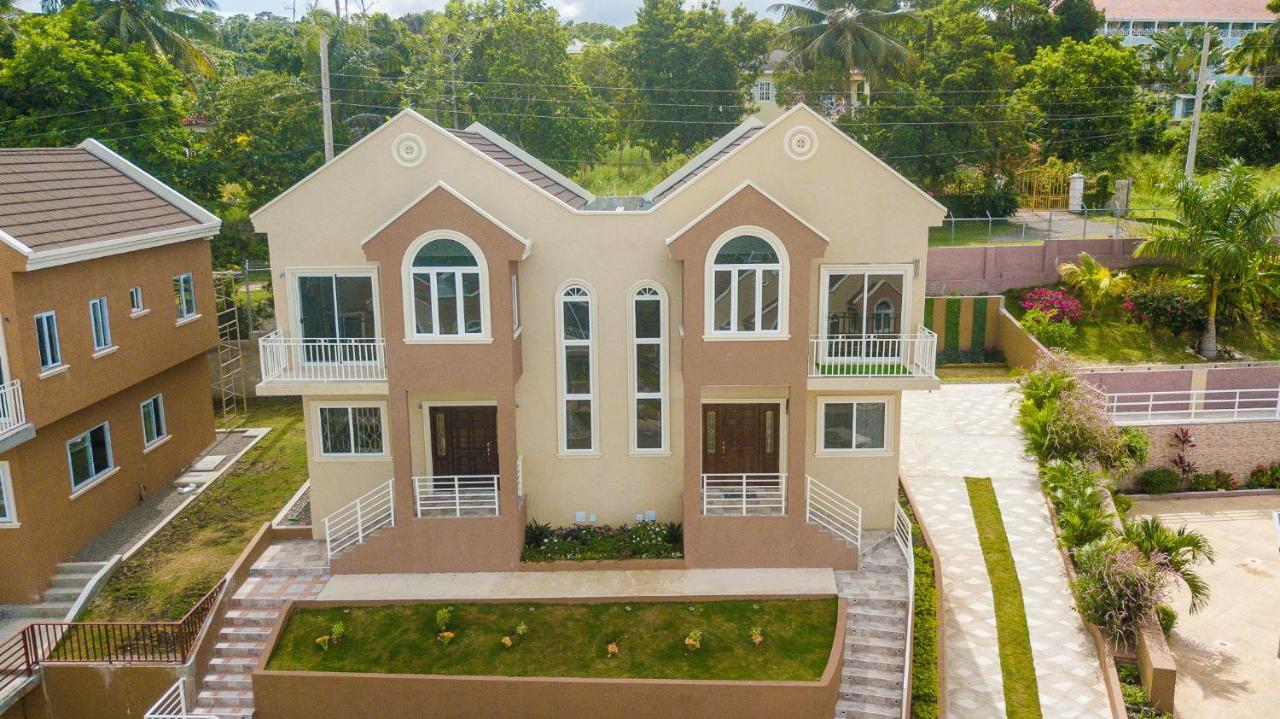 Villa Tropical Luxury Dreams Ocho Rios Esterno foto