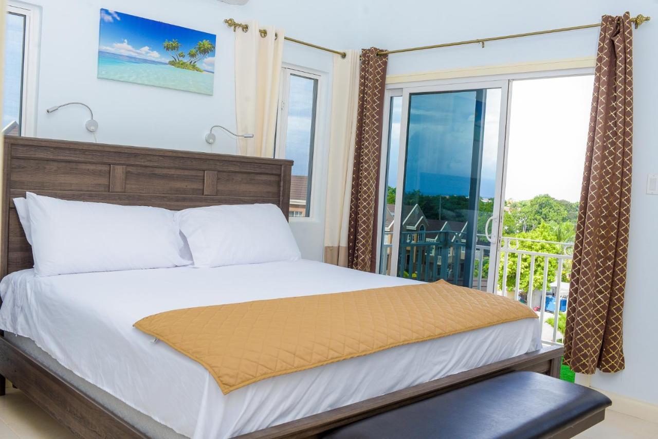 Villa Tropical Luxury Dreams Ocho Rios Esterno foto